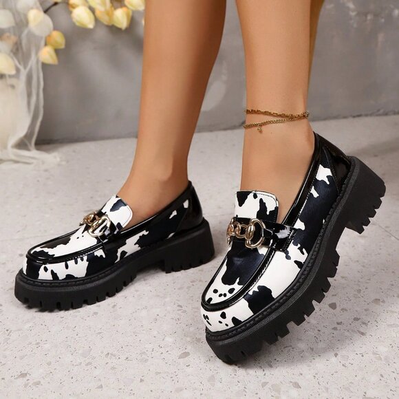 Cow Pattern Elegant Women's Patchwork Leather Loafers - Picture 1 of 8